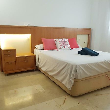 Bel Appartement Au Centre Ville Et De La Plage Ceuta Exterior photo