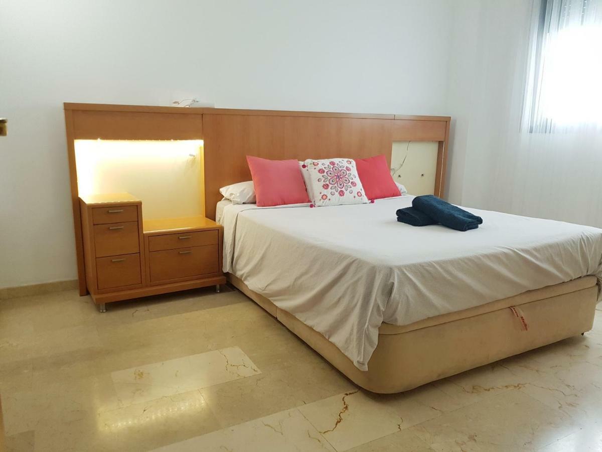Bel Appartement Au Centre Ville Et De La Plage Ceuta Exterior photo